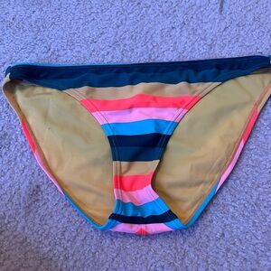 Target stripped bottoms